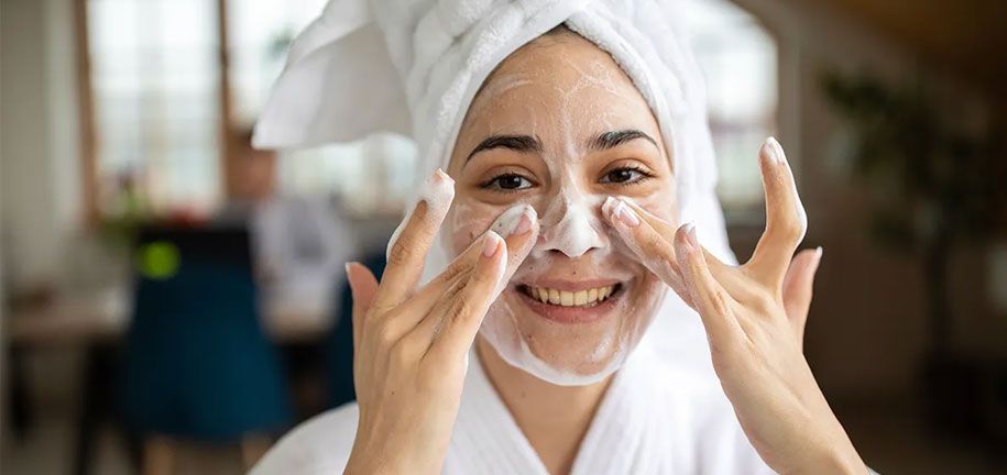 lavage du visage le soir